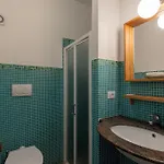 A Due Passi Dalla - Helloelba *