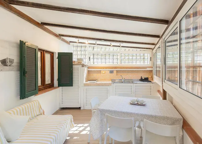 A Due Passi Dalla Spiaggia - Helloelba Дом отдыха *